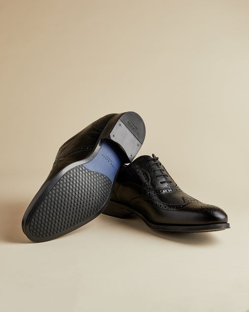 <P>E Shoe</P>